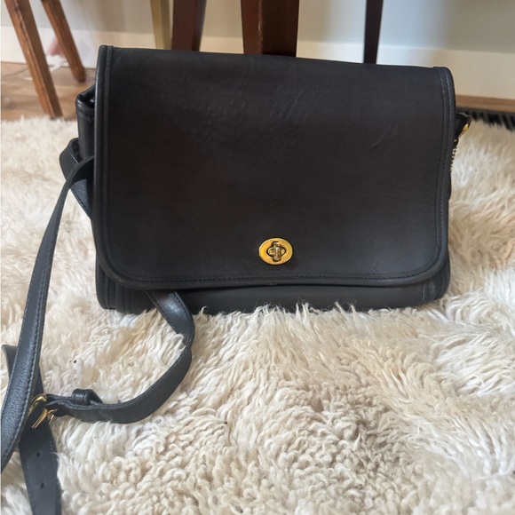 Coach Black Crossbody Bag purse with tag and brass hardware 9812 - Picture 1 of 8